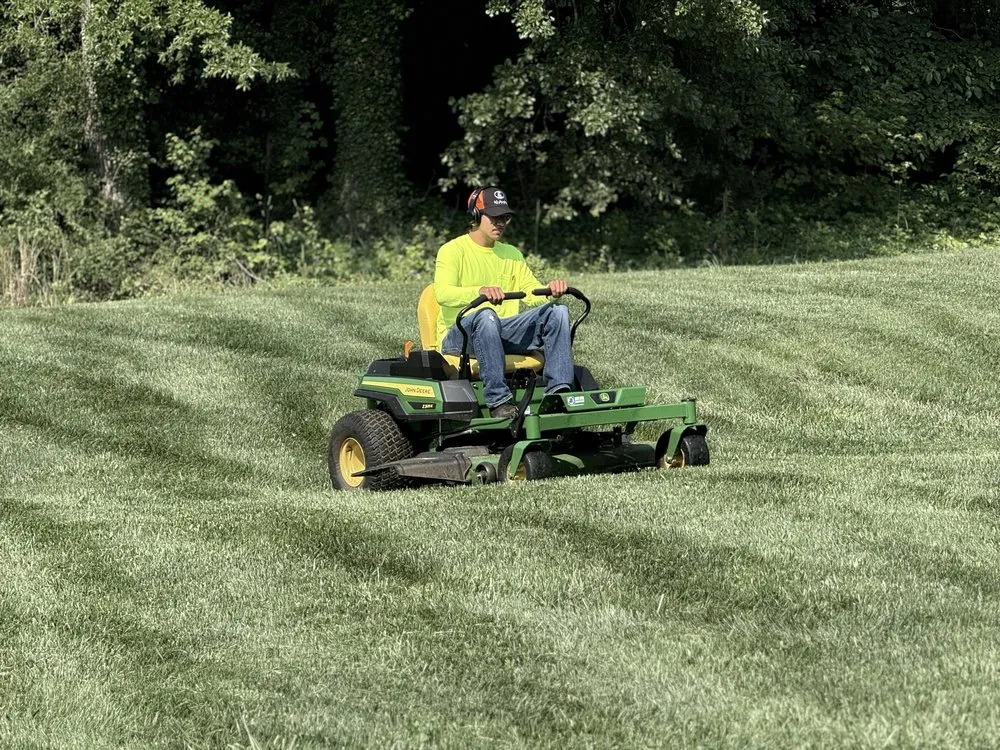 Reliable lawn mowing service in Hickory, NC by Better View