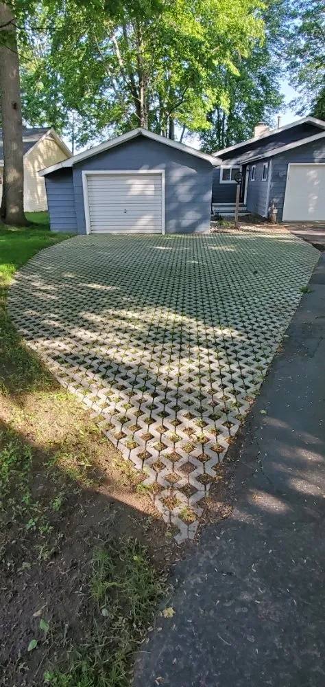 Reliable residential landscaping with custom design in Houghton Lake, MI by Better Yards Landscaping