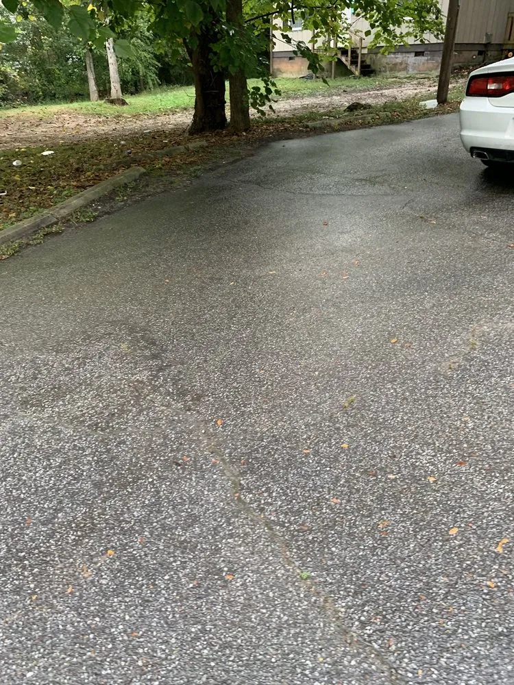 Expert lawn mowing service experts serving Salisbury, NC - Betty Lawn Care