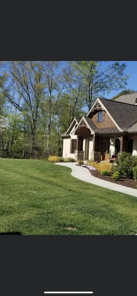 Custom lawn mowing service experts serving Lakesite, TN - Between The Hedges Lawn Care