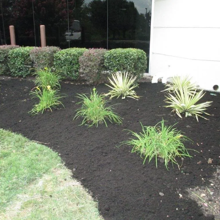 Top-rated garden landscaping in Maryville, TN by Bevco Parking Services