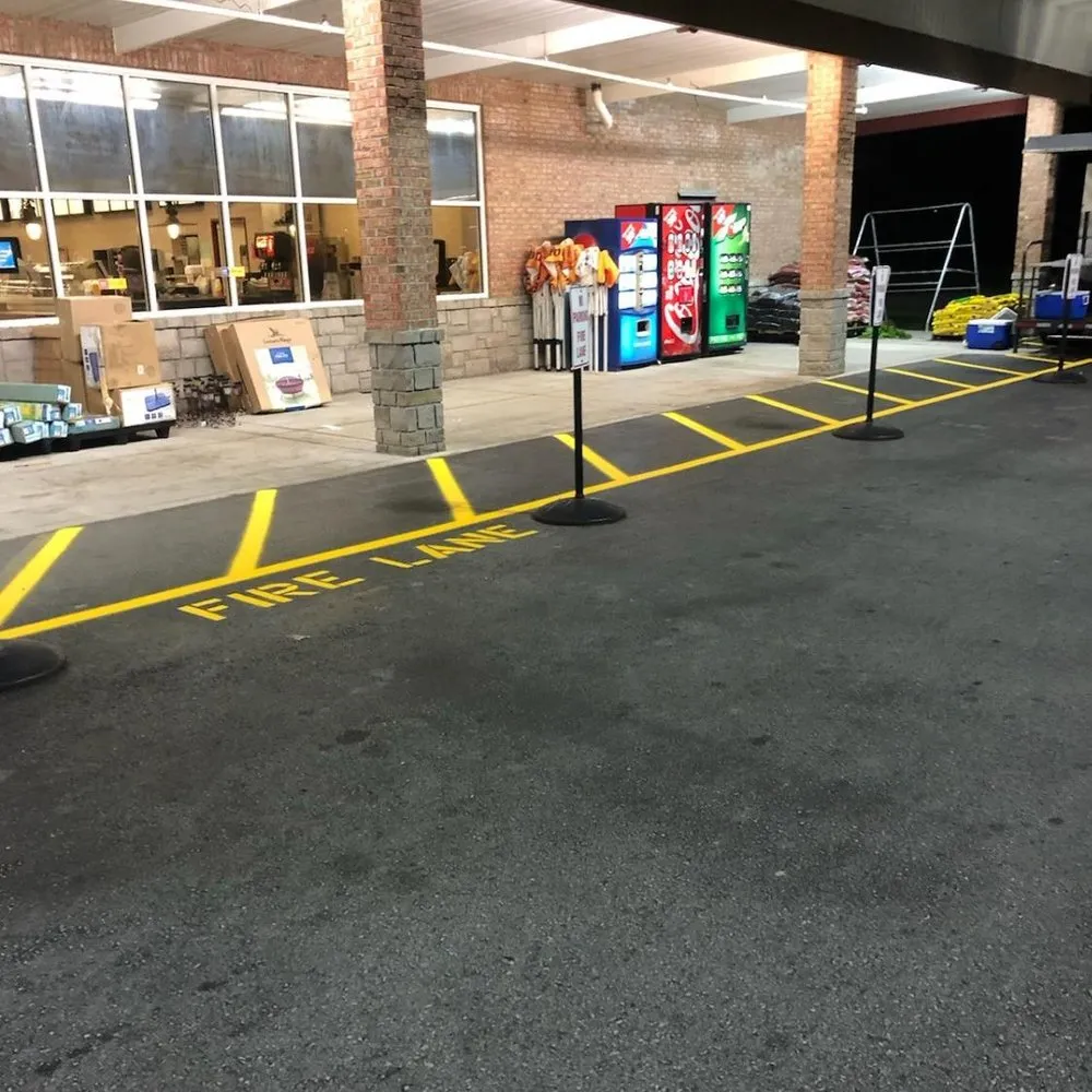 Expert lawn care service experts serving Maryville, TN - Bevco Parking Services