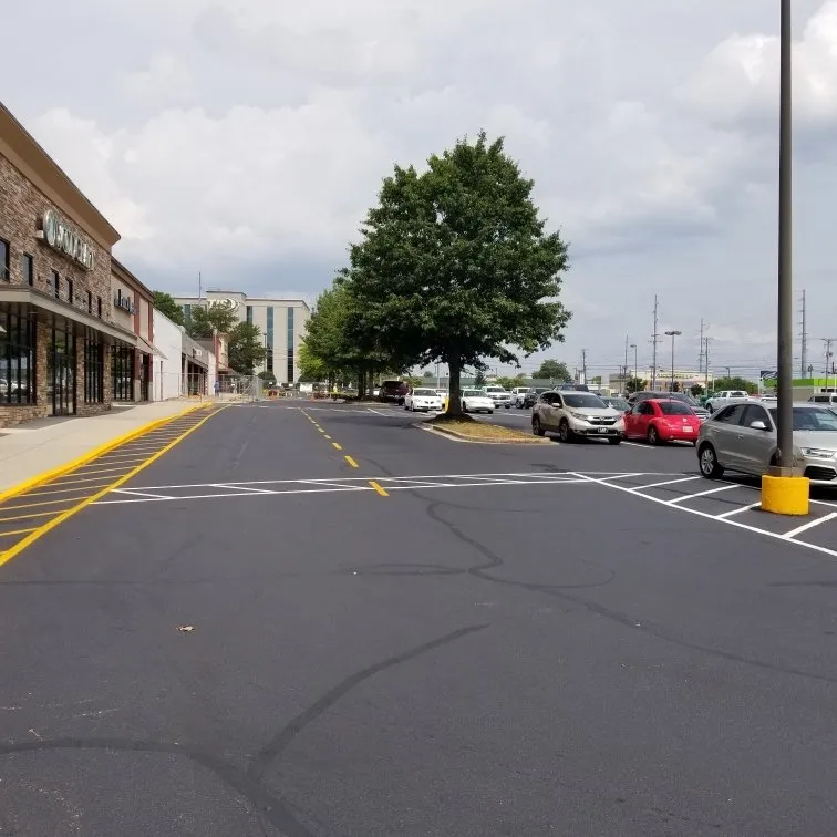 Top-rated landscaping services for year-round maintenance across Maryville, TN - Bevco Parking Services