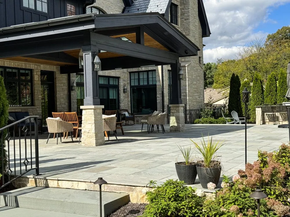 Custom yard maintenance in Markham, IL - Beverly Companies