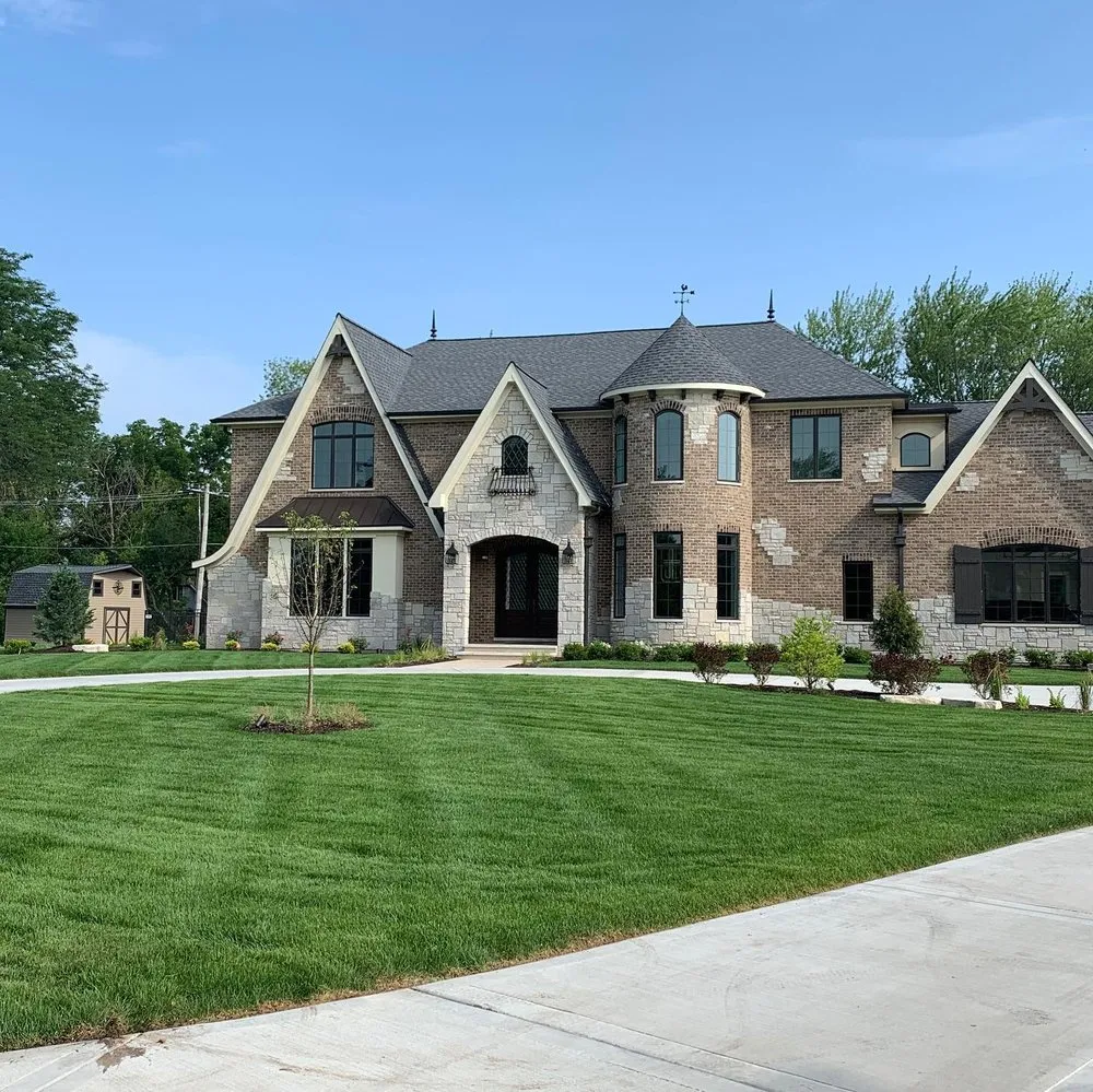 Expert lawn mowing service experts serving Markham, IL - Beverly Companies