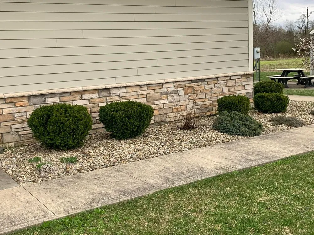 Professional garden landscaping in Beaver, OH - Bevins Lawn Care