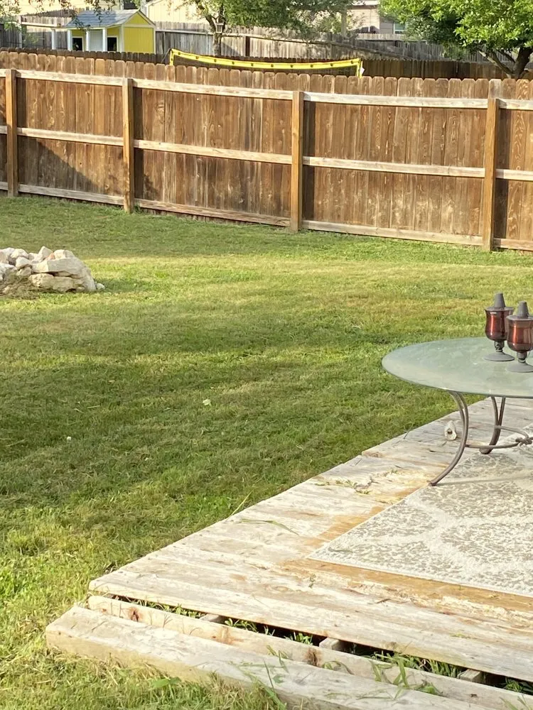 Affordable lawn care service for homes in San Antonio, TX by Bexar County Mowing