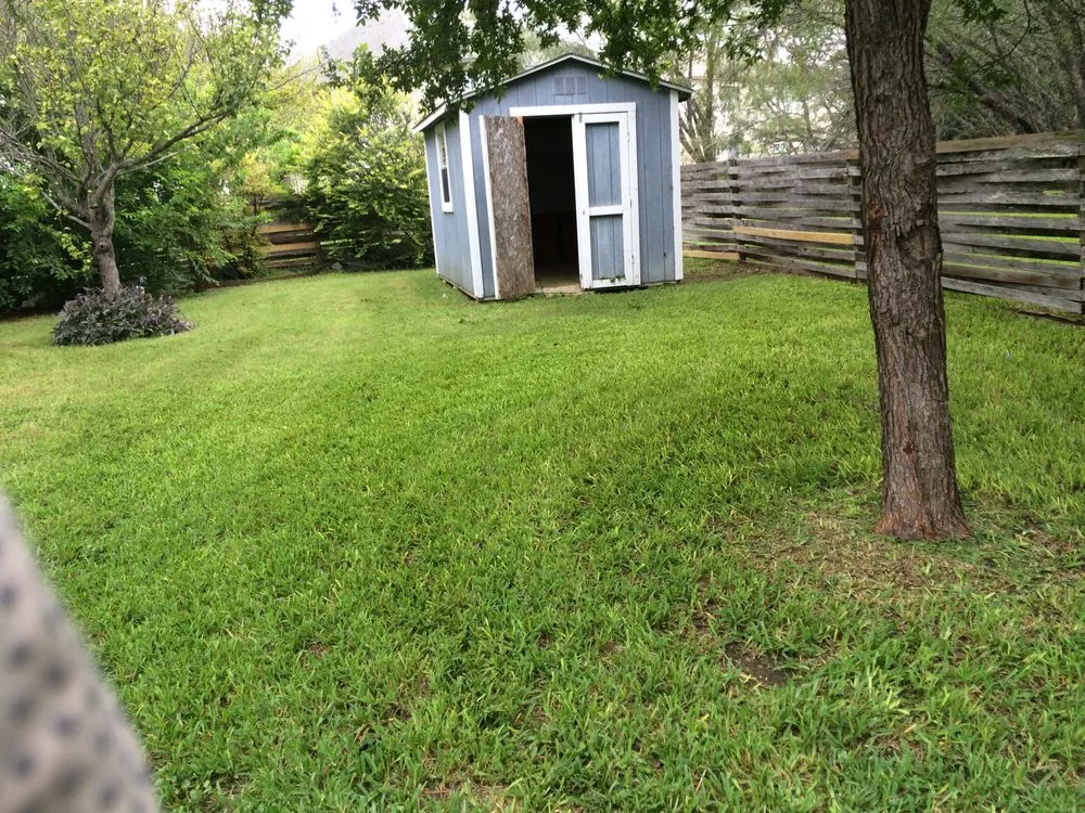 Trusted lawn mowing service for homes in San Antonio, TX by Bexar Mowing