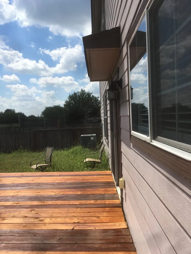 Professional landscaping services experts serving San Antonio, TX - Bexar Mowing