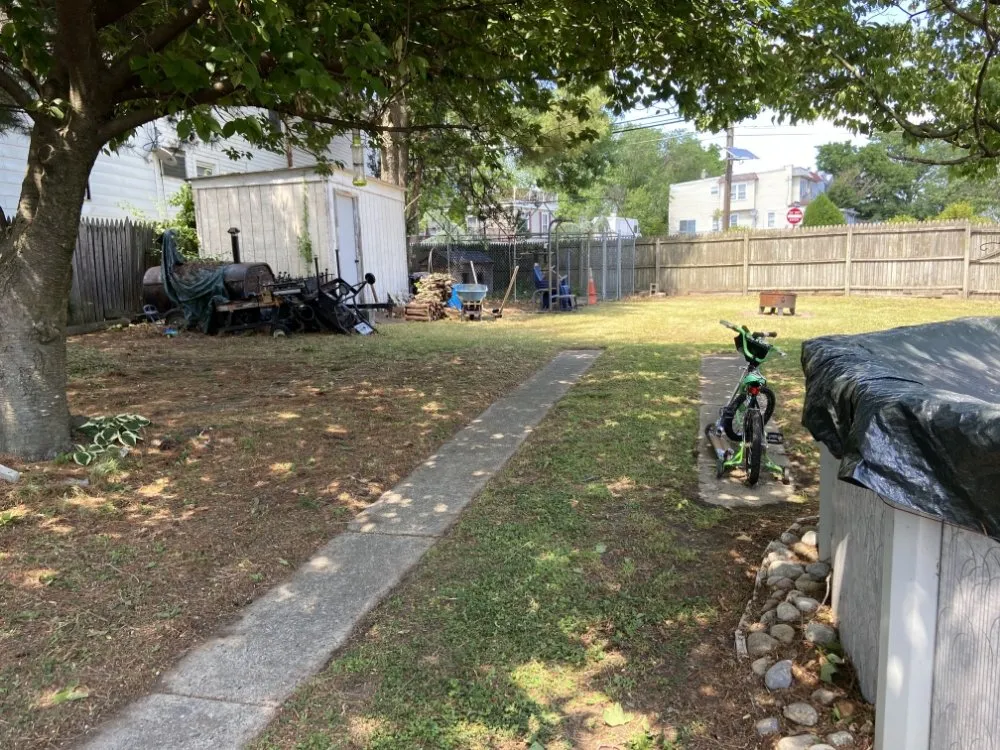 Custom lawn care service in Pennsauken Township, NJ - Beyond Cutting Edge Landscaping