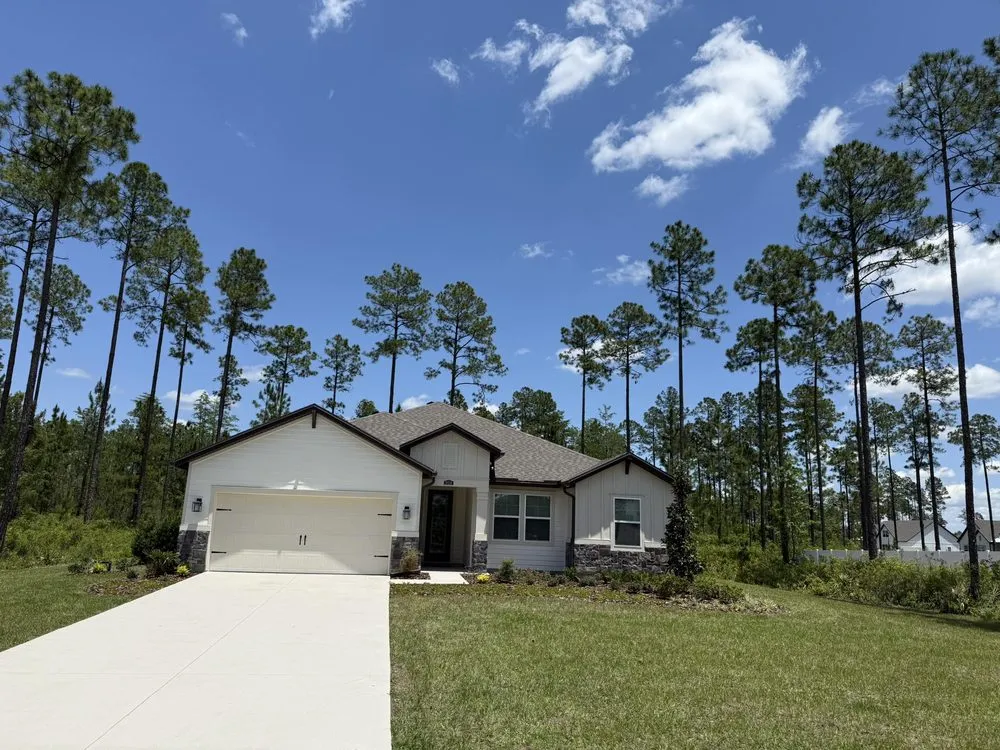 Reliable garden landscaping for beautiful yards across Callahan, FL - Beyond The Green Landscaping