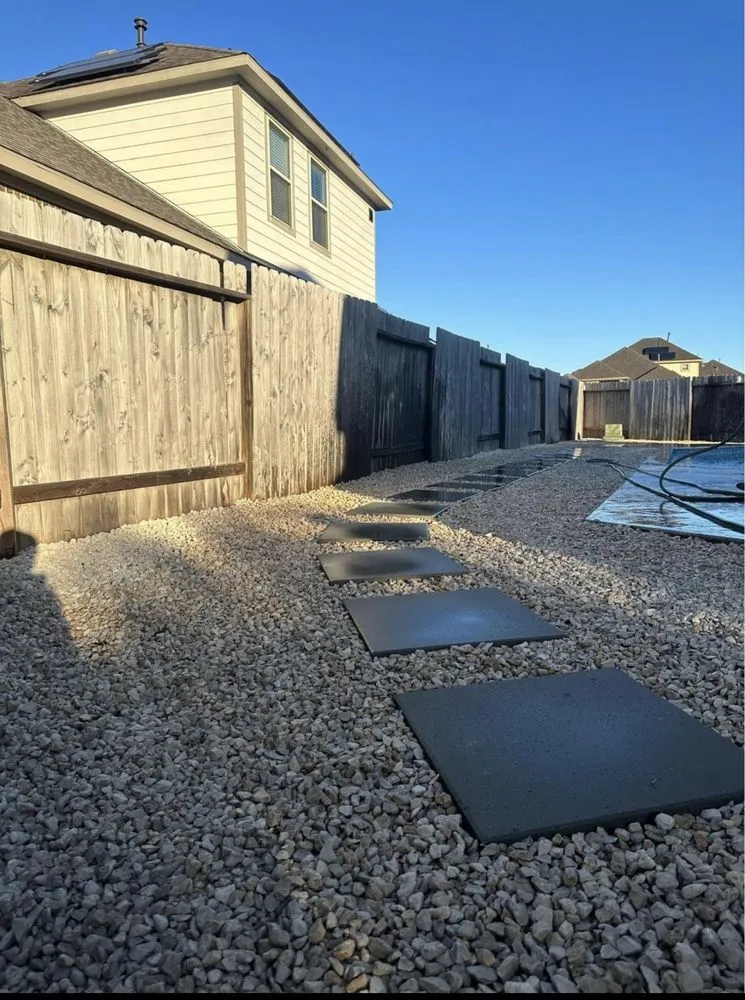 Top-rated yard cleanup service experts serving Houston, TX - Bezuz Lawn & Landscaping