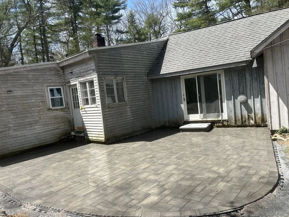 Expert lawn care service in Waltham, MA - B&F construction and landscaping