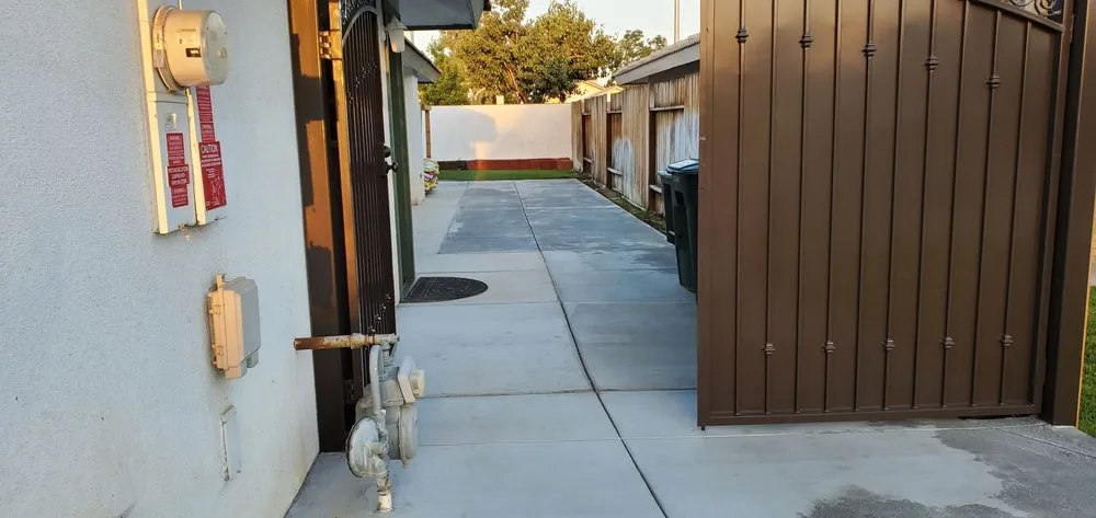 Professional garden landscaping experts serving Bakersfield, CA - BG Landscape Services