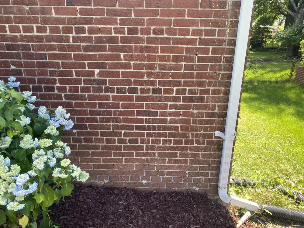 Professional lawn mowing service in Falls Church, VA by B&G Landscaping