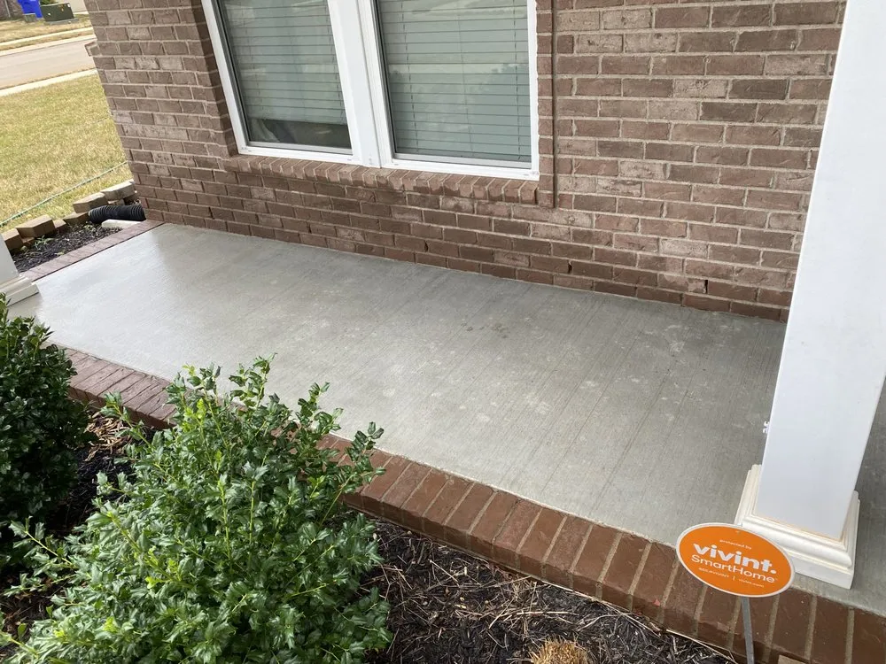 Custom yard maintenance in Bowling Green, KY by BG Lawn & Outdoor Services