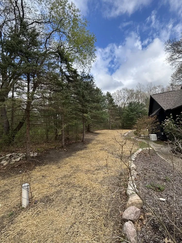 Local residential landscaping experts serving Holly, MI - B&G Outdoor Services