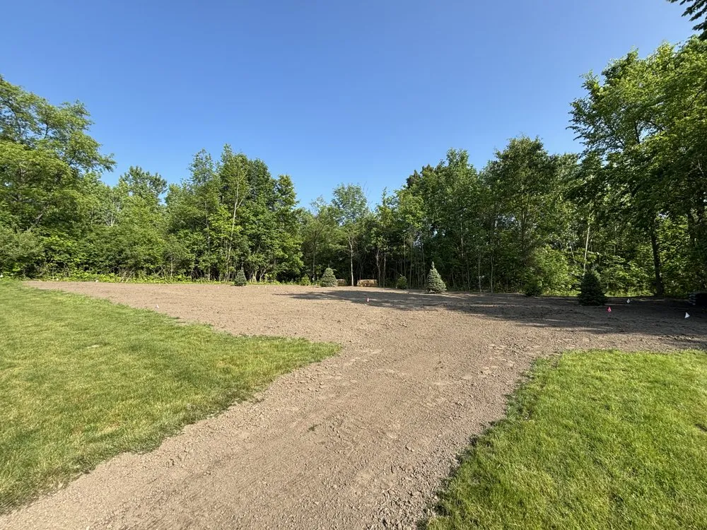 Top-rated landscape installation experts serving Holly, MI - B&G Outdoor Services