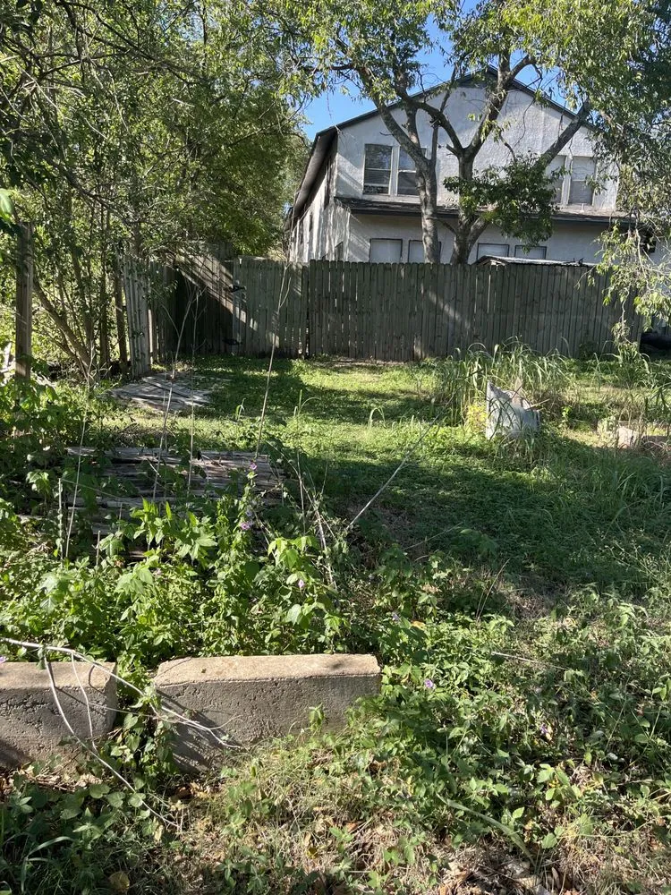 Professional landscape design experts serving Austin, TX - BGE services