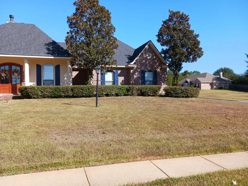 Reliable garden landscaping with custom design across Greenwood, LA - B&H Lawncare