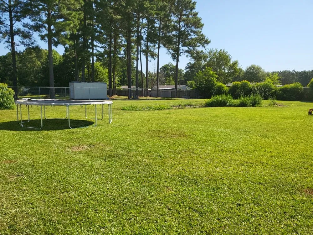 Professional residential landscaping in Greenwood, LA by B&H Lawncare