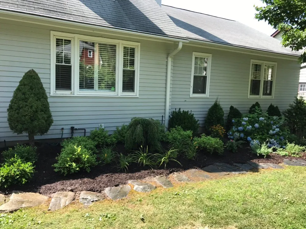 Expert lawn mowing service in Harrison, NY - BH Lawnscape