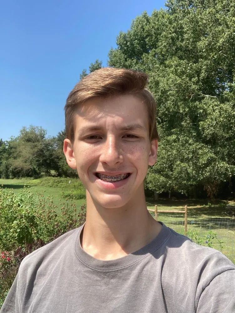 Reliable yard maintenance in Town Creek, AL by BH Mowing