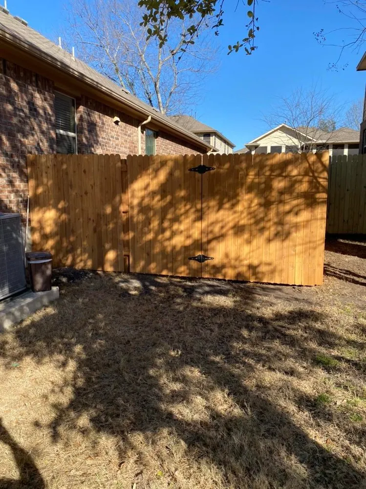 Professional yard maintenance experts serving Cedar Creek, TX - BHB Trade