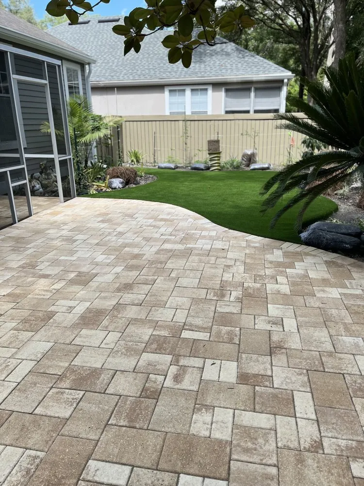 Affordable yard cleanup service for year-round maintenance in Gainesville, FL by Bhild