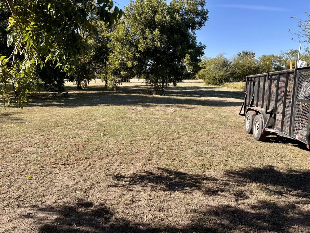 Top-rated yard maintenance in Teague, TX by Bi-Stone Services