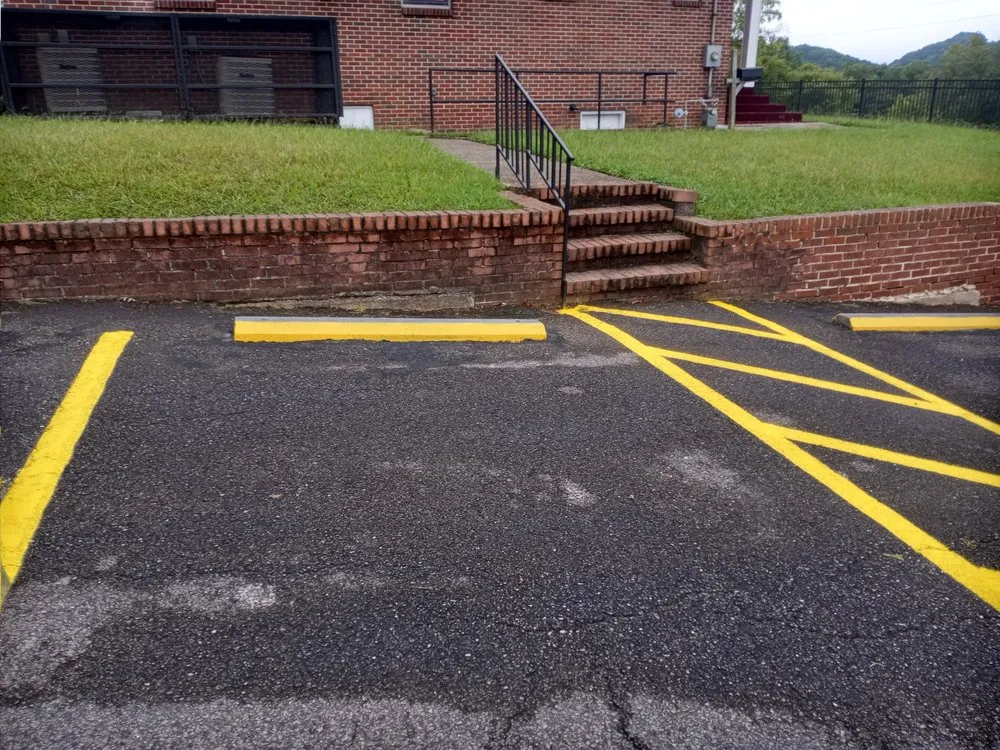 Affordable yard cleanup service in Birmingham, AL - Bibb Painting Company