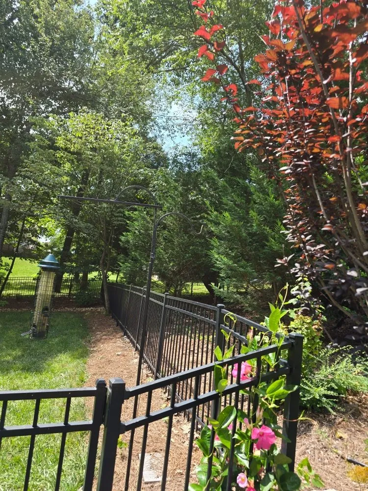 Local garden landscaping experts serving Rossville, GA - Bibles Lawn & Tree