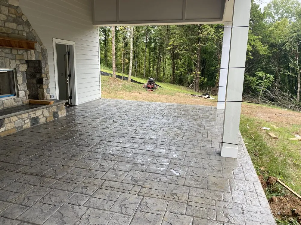 Custom yard cleanup service in Festus, MO - BID Concrete And Landscaping