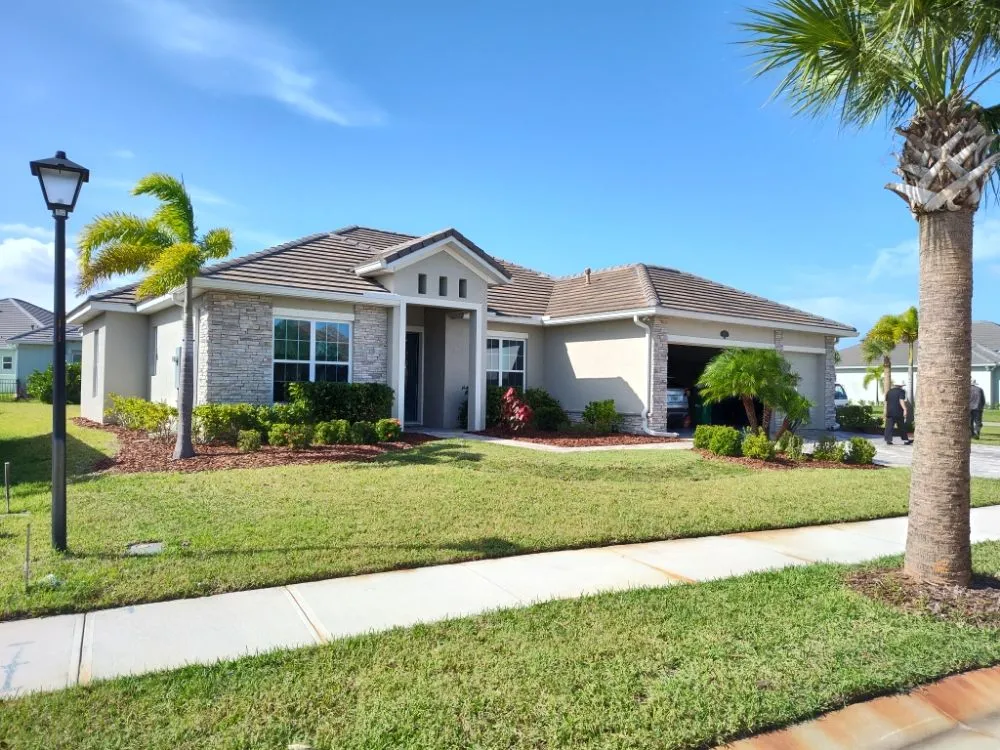 Top-rated yard maintenance experts serving West Melbourne, FL - Big 3 Lawn Care