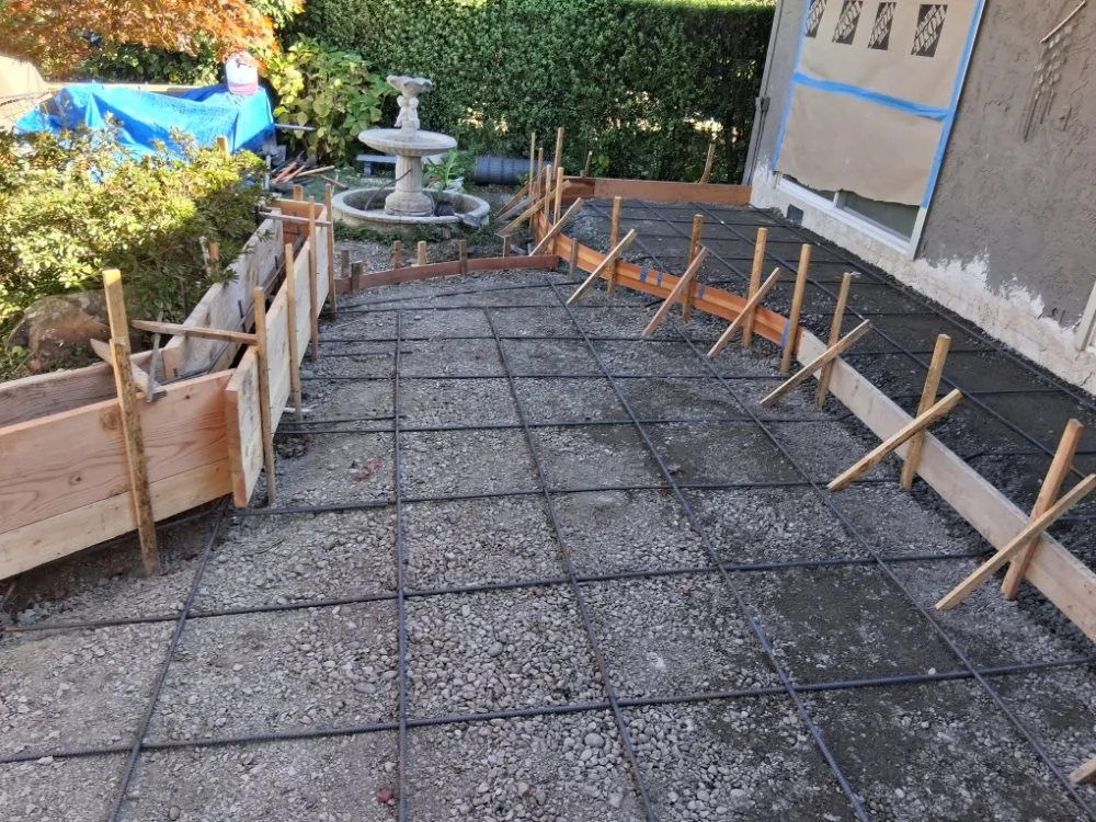 Local yard cleanup service for outdoor upgrades across Pittsburg, CA - Big Als Concrete & Landscaping Service