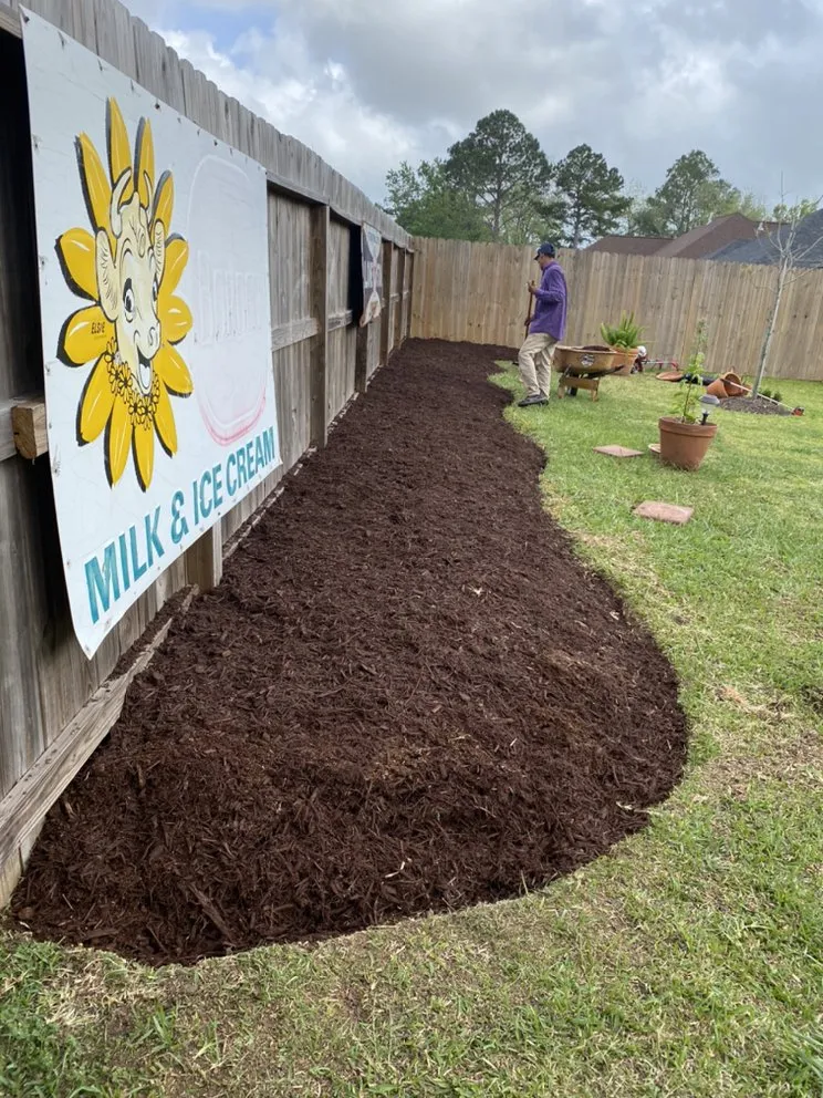 Reliable yard maintenance experts serving Friendswood, TX - Big Bear Service