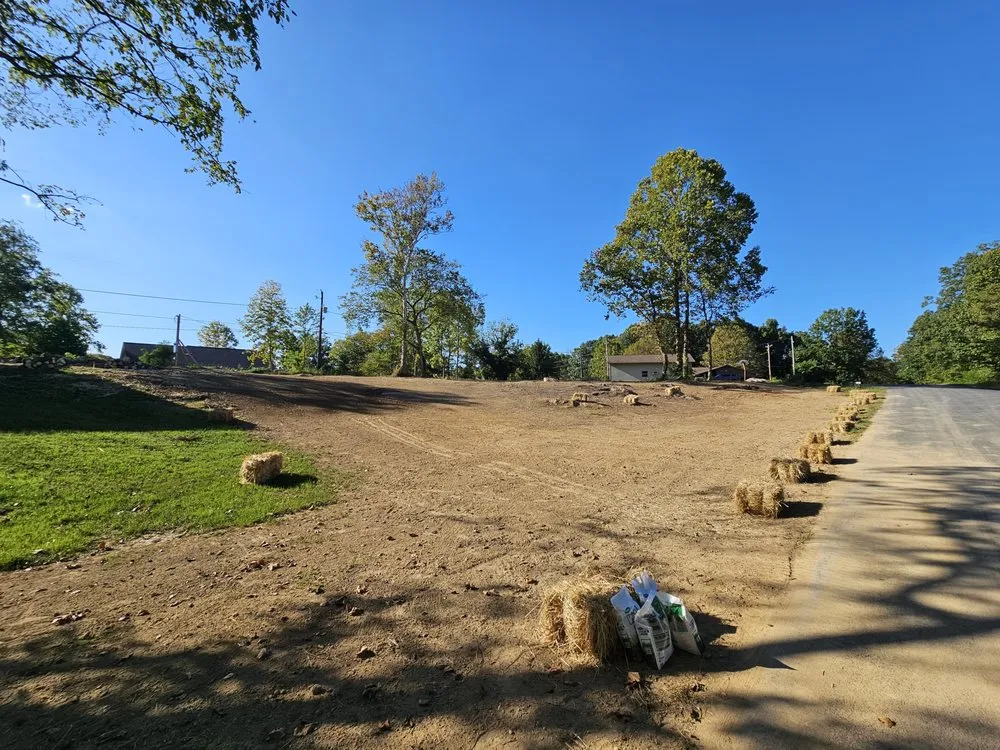 Top-rated landscaping services with custom design in Kingsport, TN by Big Ben Enterprise