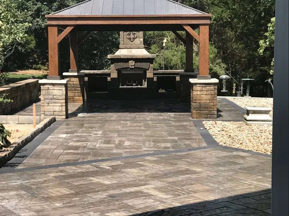 Expert landscaping services with custom design in Kirkwood, MO by Big Bend Landscaping