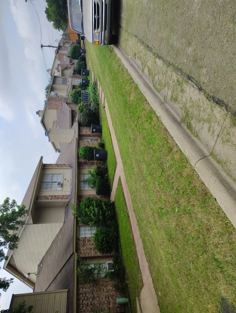 Custom yard maintenance experts serving Haltom City, TX - Big Boys Landscaping