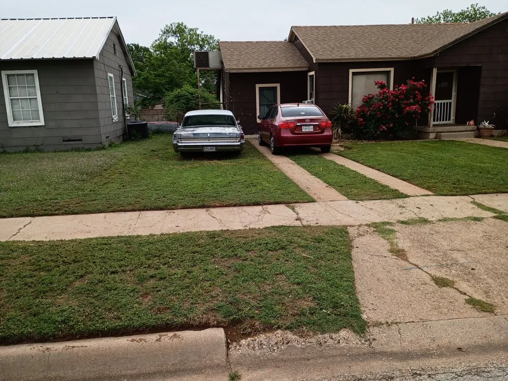 Affordable garden landscaping experts serving Sweetwater, TX - Big Bro's Lawn Care