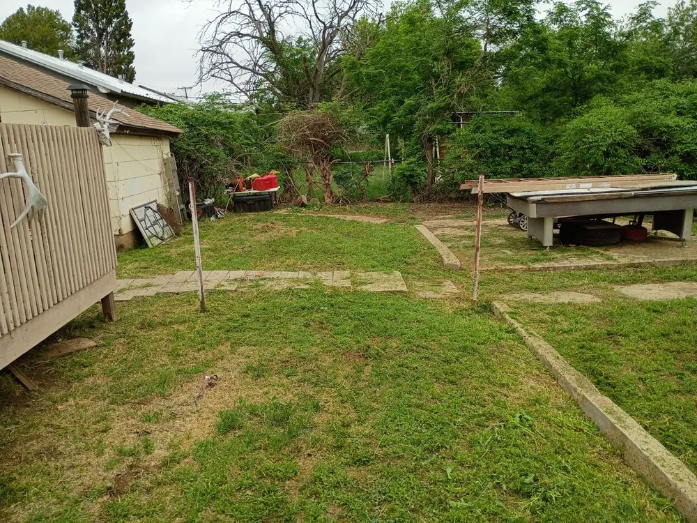 Trusted lawn care service for residential properties across Sweetwater, TX - Big Bro's Lawn Care