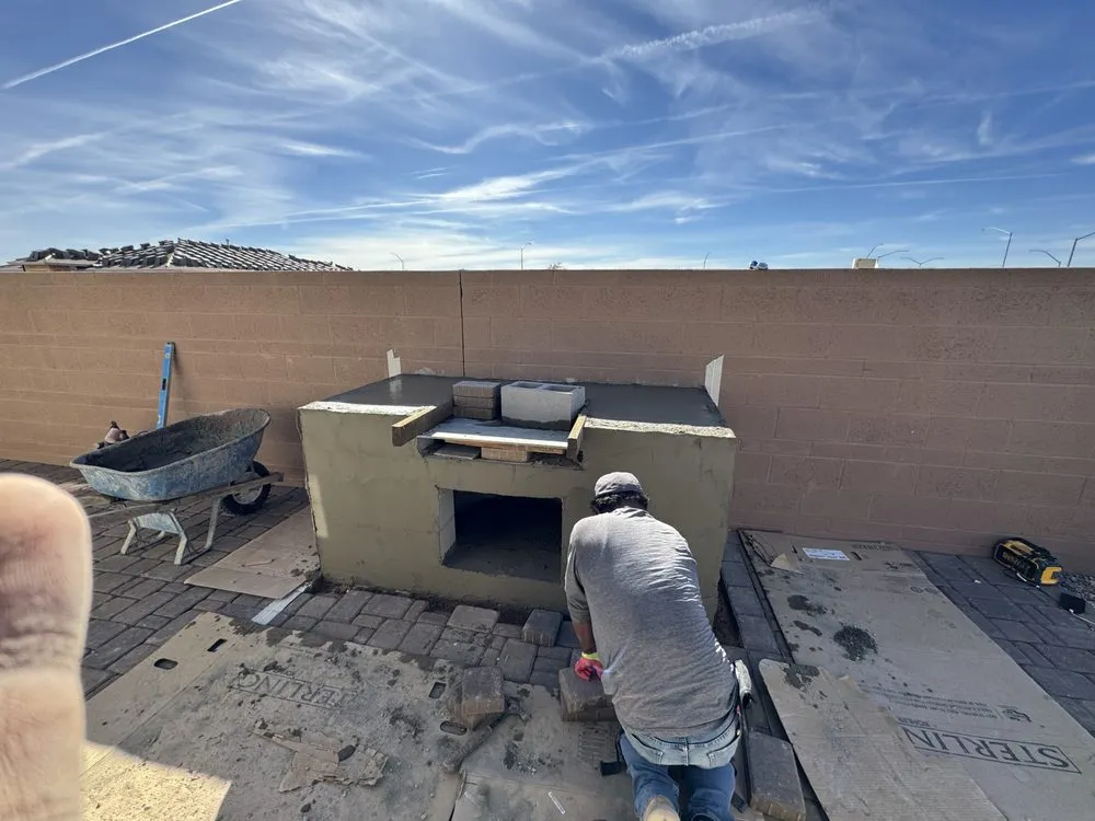 Professional garden landscaping for beautiful yards across Mesa, AZ - Big Brothers Construction