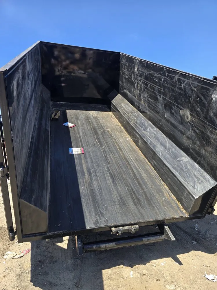 Affordable lawn care service in Laredo, TX by Big Buck Dumpster