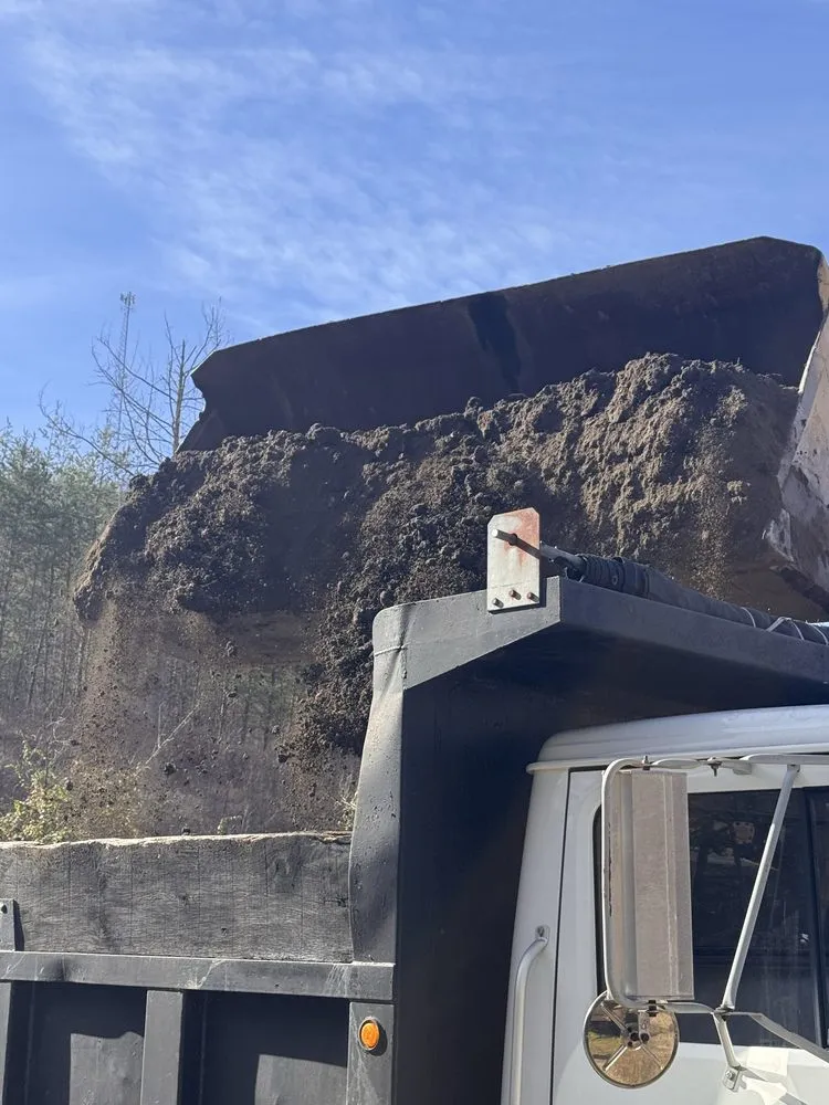 Reliable yard cleanup service for residential properties across Barbourville, KY - Big Country Hauling and Dirt Work