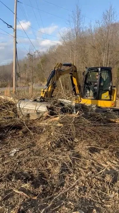 Custom outdoor landscaping in Barbourville, KY - Big Country Hauling and Dirt Work