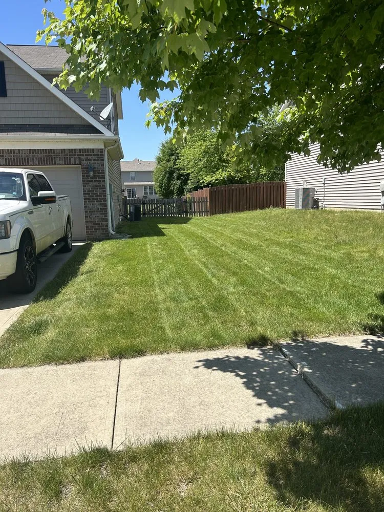 Professional garden landscaping experts serving Indianapolis, IN - Big Country Lawn Care