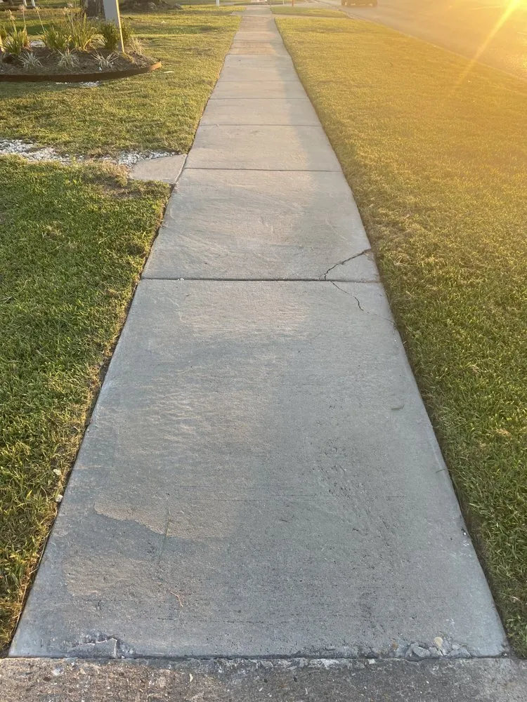 Affordable residential landscaping for homes in Lake Charles, LA by Big C’s Lawncare