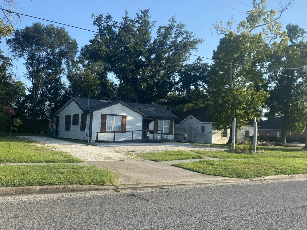 Expert outdoor landscaping in Lake Charles, LA by Big C’s Lawncare