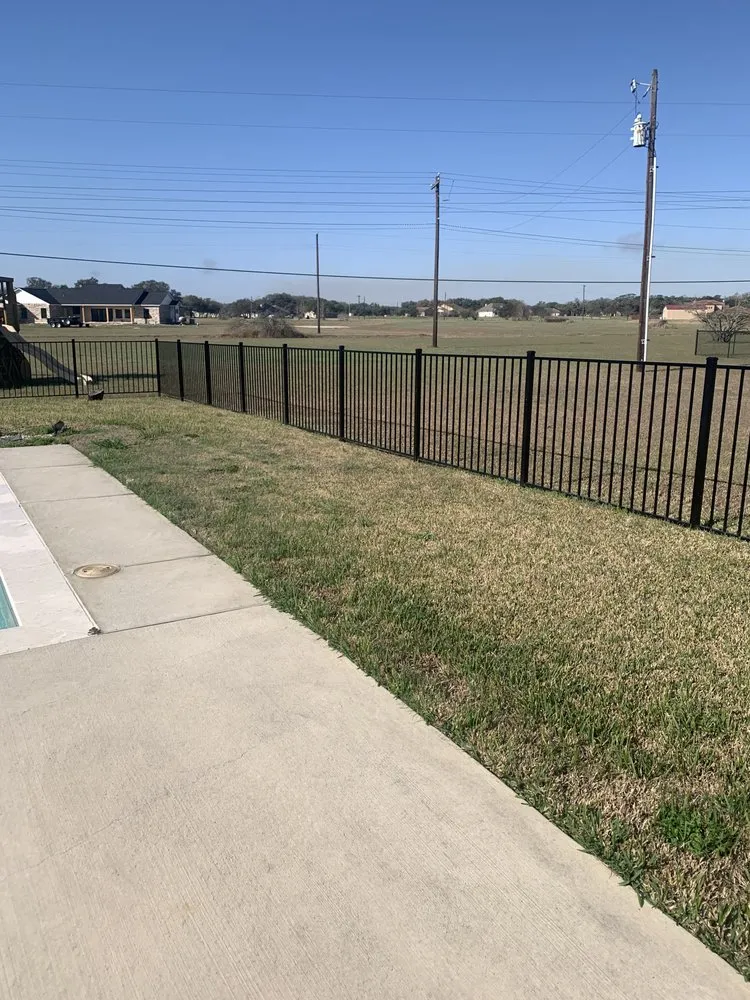 Affordable residential landscaping experts serving Inez, TX - Big Dog Lawn and Landscaping