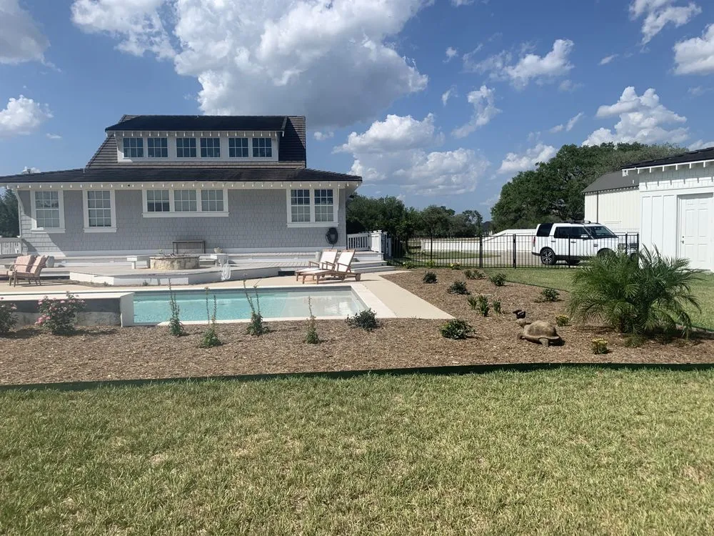 Local lawn care service in Inez, TX by Big Dog Lawn and Landscaping